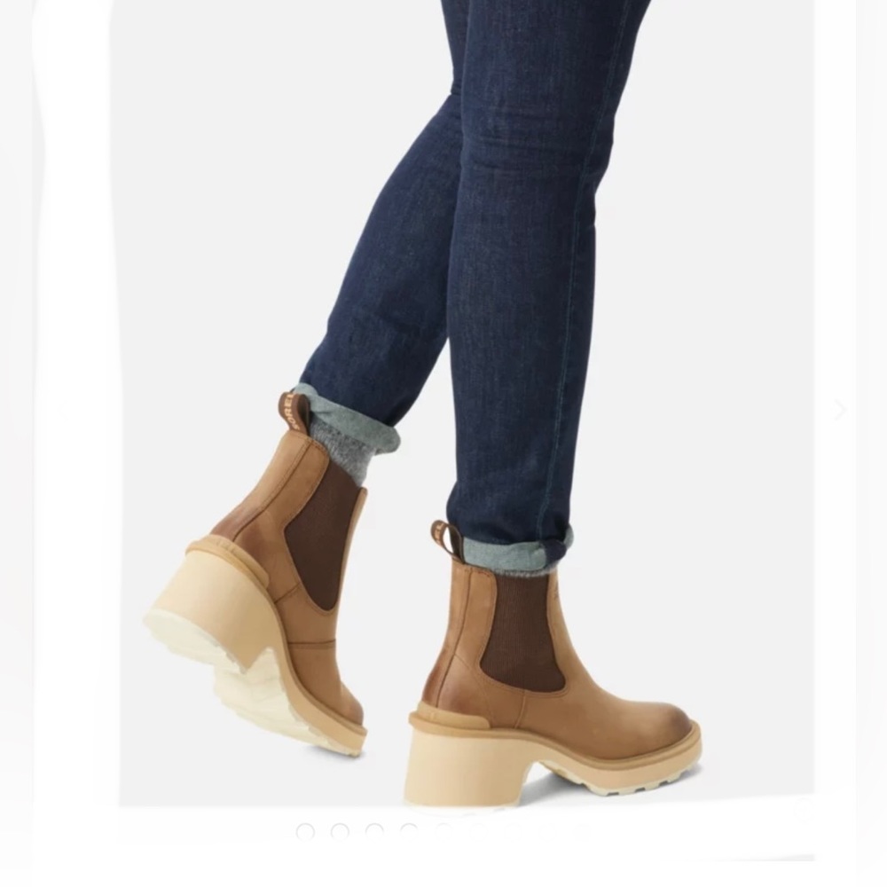 Sorel Tan and Brown Ankle Booties